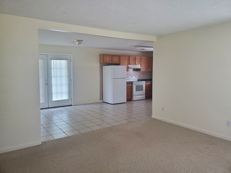 2nd image of 23 Richardson Dr