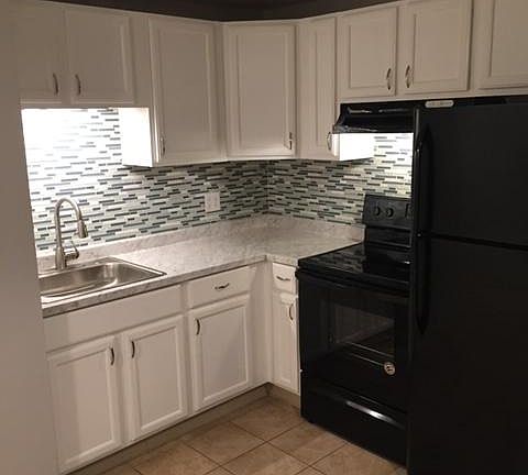 4th image of 31 Vernon Ave #A