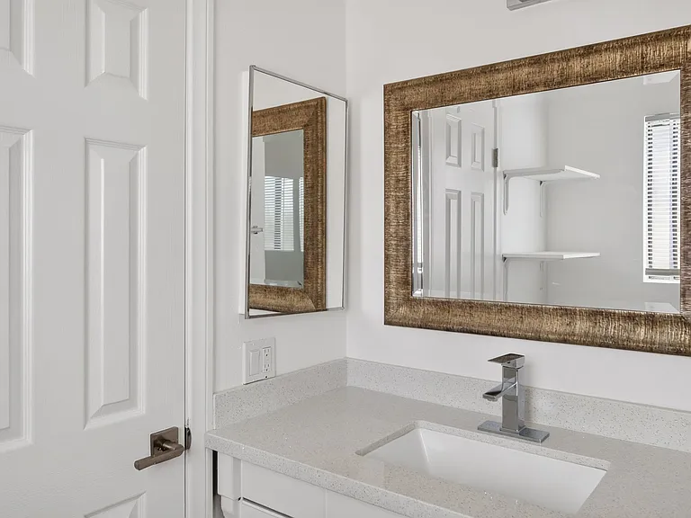 844 N Morgan St #A — Photo 13