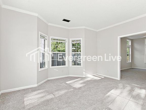 4th image of 321 Sugar Mill Rd