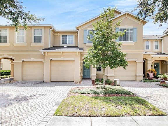 3rd image of 2923 Girvan Dr