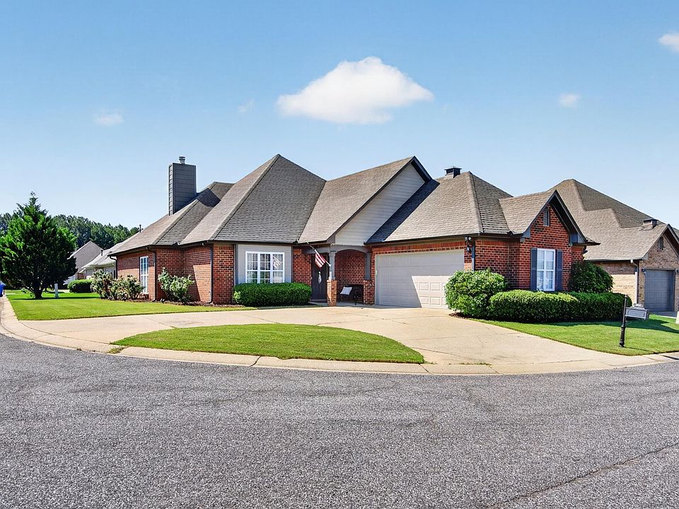 1st image of 3047 Madison Ln