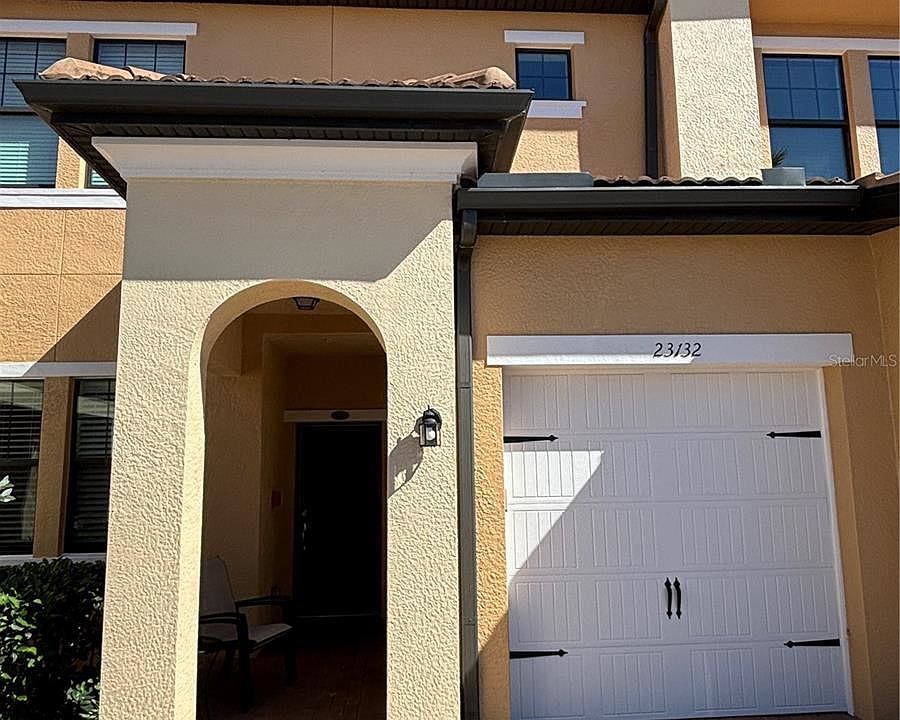 1st image of 23132 Banbury Way
