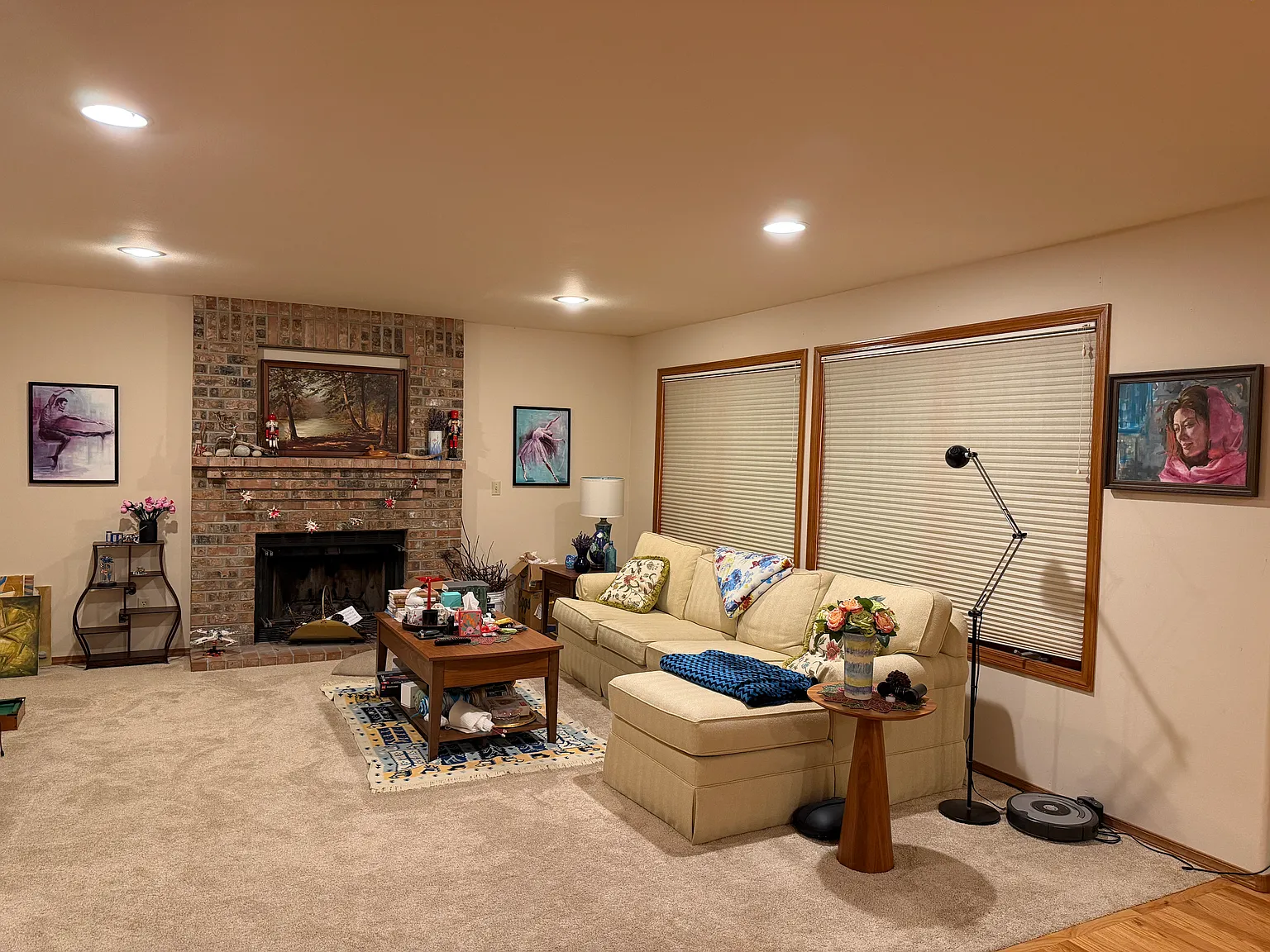 4 bed, 2.5 bath, 2660 sqft, $1,350 — Photo 3