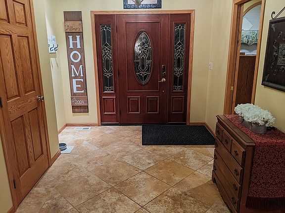 2nd image of 606 Enchantment Rd