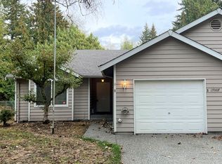 17007 W Lake Goodwin Rd #B, Stanwood, WA 98292