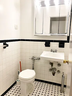 Rented by Zumper Inc | media 25