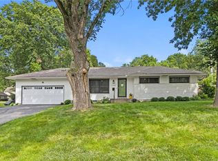 7749 Fontana St, Prairie Village, KS 66208