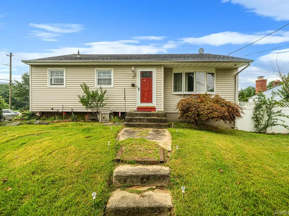 407 W Main Street, Babylon, NY 11702
