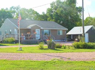 27852 Sd Highway 17, Lennox, SD 57039