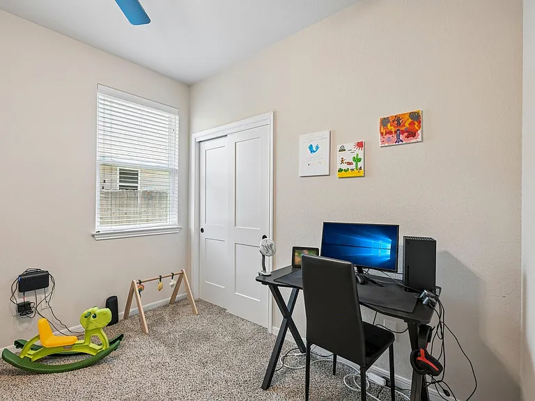 716 Killam Dr — Photo 19