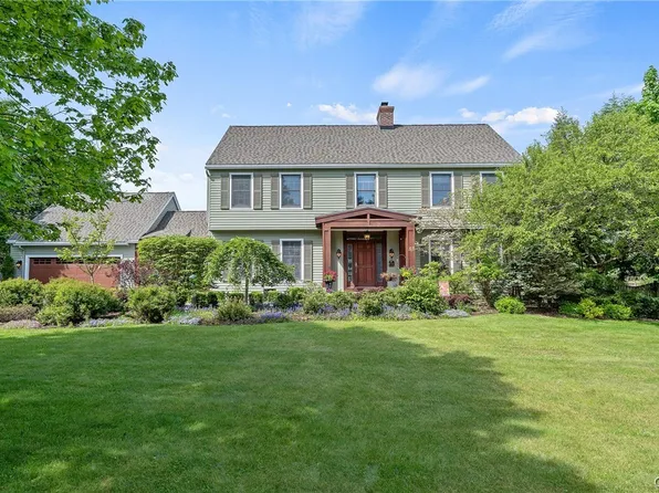 6733 Harmony Dr, Fayetteville, NY 13066