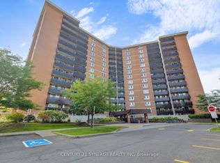 2000 Jasmine Cres #412, Ottawa, ON K1J 8K4