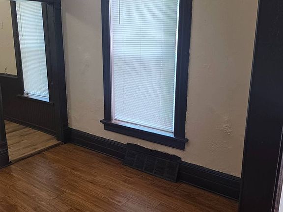 5th image of 602 W Center St #602