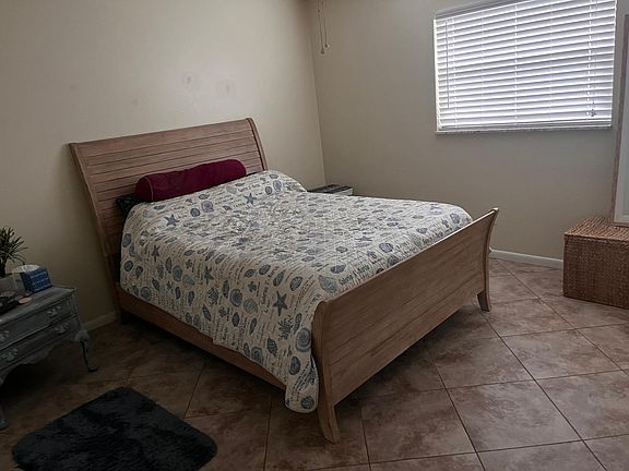 4th image of 2136 32nd Ave