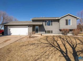 6316 W Jordan Dr, Sioux Falls, SD 57106