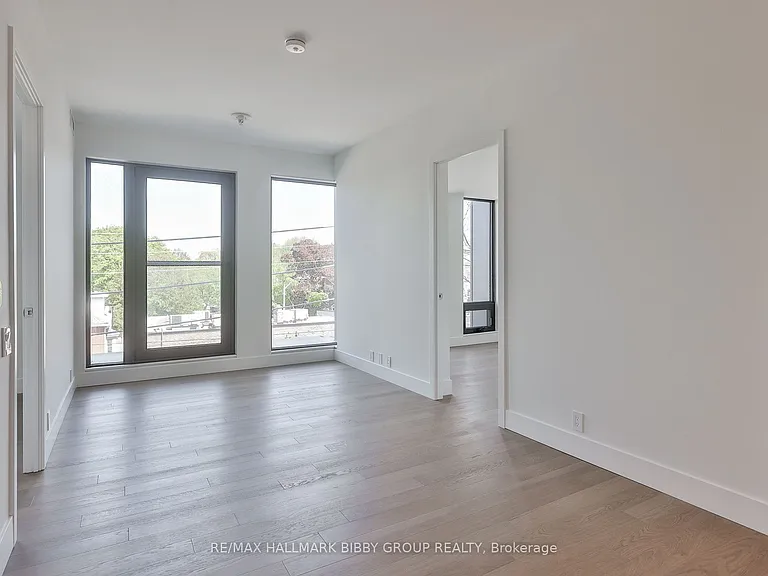 1414 Bayview Ave #304 — Photo 4