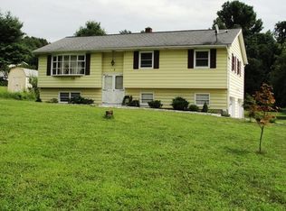 3 Regen Rd, Danbury, CT 06811