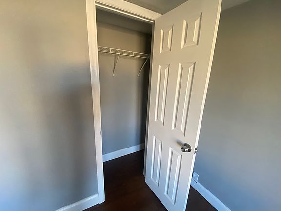 5th image of 354 Karen Dr
