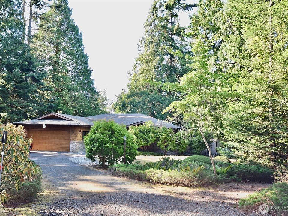 1st image of 152 Charles Way