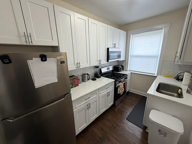 1742 W Touhy Ave #3N — Photo 6