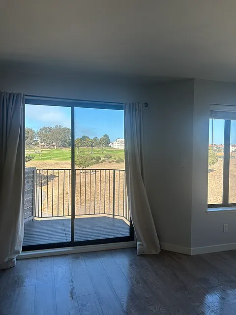 Studio, 533 sqft, $4,150 — Photo 4