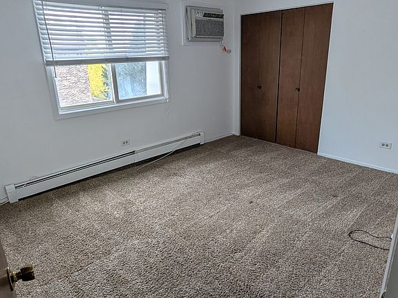 4th image of 501 E Manchester Dr #1