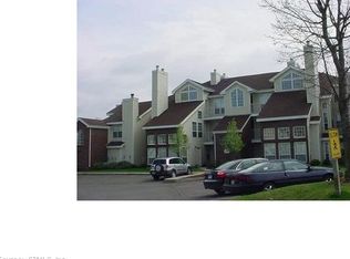 77 Carriage Crossing Ln, Middletown, CT 06457