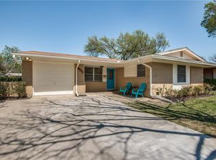 1825 Burning Tree Ln, Carrollton, TX 75006