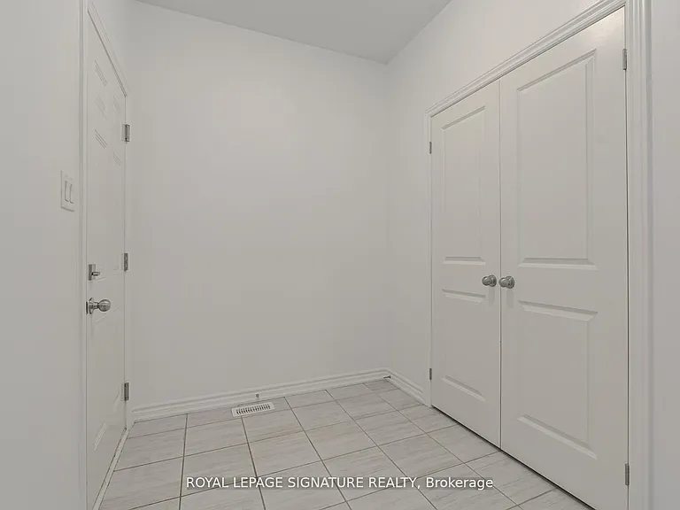 1231 Plymouth Dr #UPPER — Photo 11