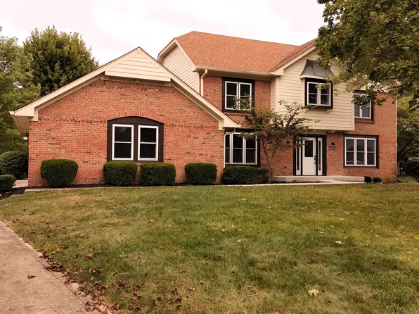 2675 Willow Lake Dr, Greenwood, IN 46143