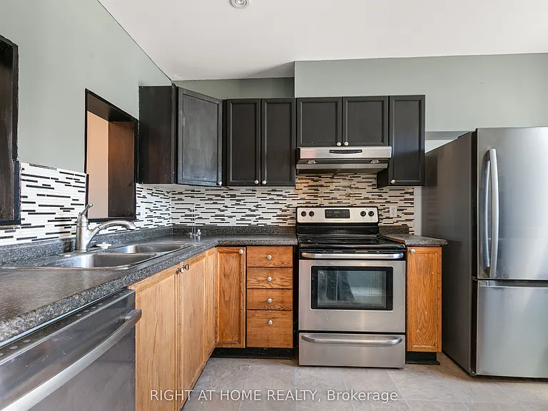 4338 Meadowvale Ln — Photo 7