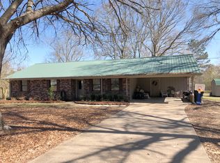 124 S Smith Mill Rd, Caledonia, MS 39740