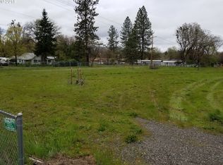 20771 Highway 62, Shady Cove, OR 97539