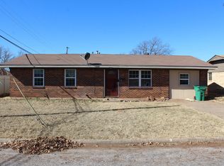 1120 Cheryl Dr, Burkburnett, TX 76354