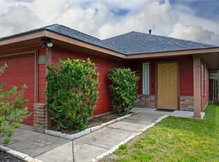 1280 Cottage Grove Cir, Bryan, TX 77801