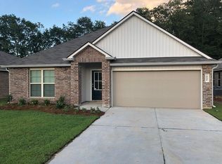 28446 Evangeline Ln, Albany, LA 70711