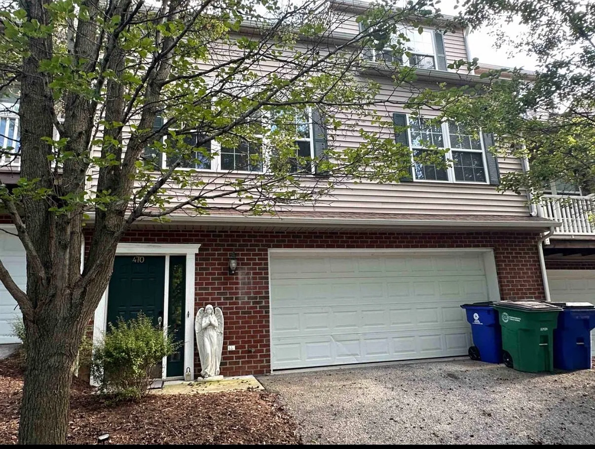 3 bed, 1668 sqft, $1,800 — Photo 1