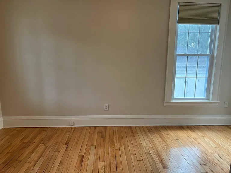 35 Locust St #1 — Photo 17
