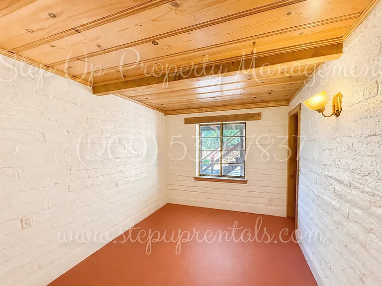 20381 Sherry Ct — Photo 10