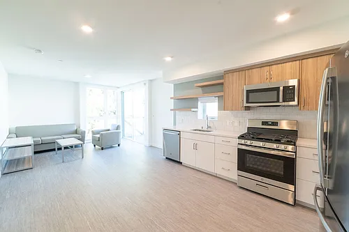 Floor plan 406