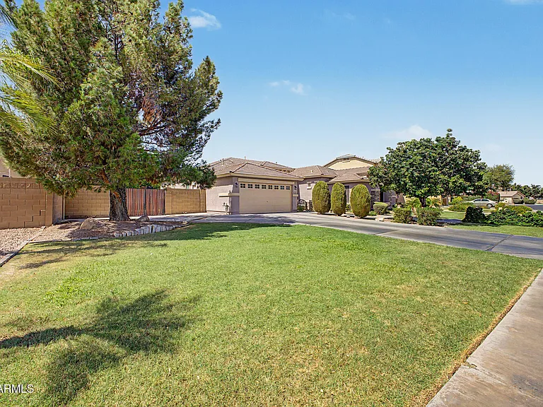 3090 E Harvard Ave — Photo 5