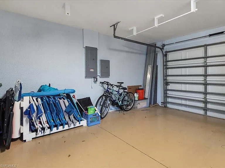 1309 Briarwood Ct — Photo 37
