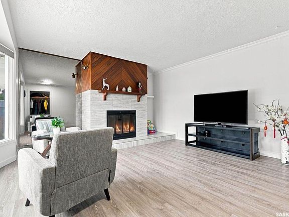 5th image of 1535 Laura AVENUE