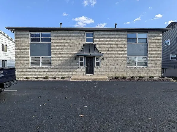 9401 Nieman Rd APT 3, Overland Park, KS 66214