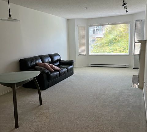 5th image of 5888 Dover Cres #318
