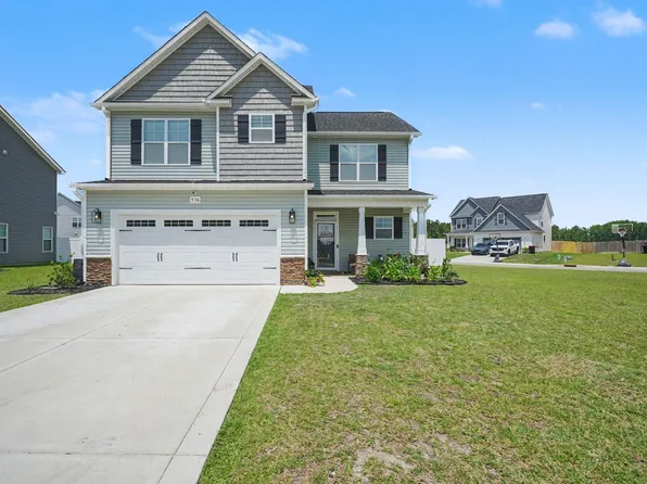 536 Amusement Dr, Hope Mills, NC 28348