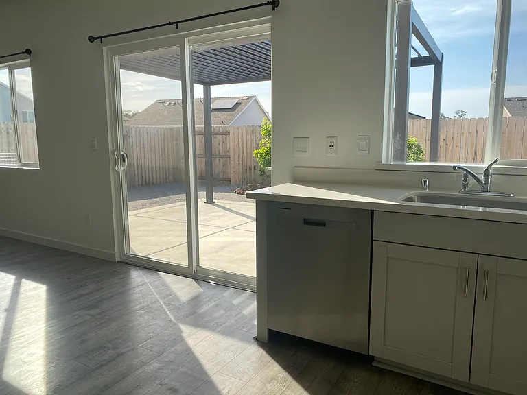 Kitchen / Living Room / Dining Area