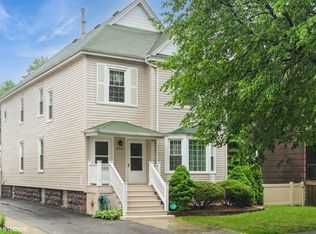 430 Marengo Ave APT 1, Forest Park, IL 60130