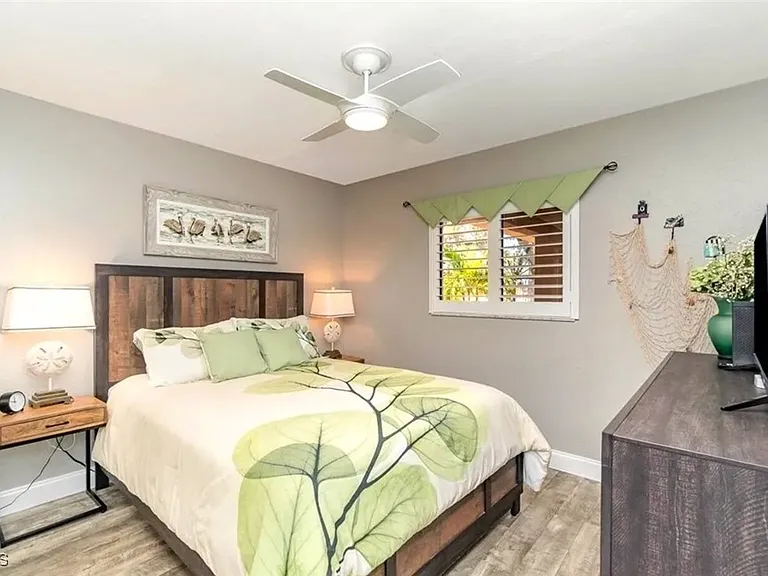 5255 Coronado Pkwy #2 — Photo 13